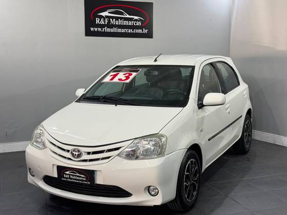 TOYOTA ETIOS 1.3 XS 16V FLEX 4P MANUAL TOYOTA ETIOS 1.3 XS 16V FLEX 4P MANUAL